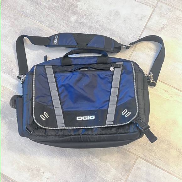 Ogio laptop‎ briefcase - Picture 1 of 8